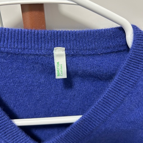 royal blue cashmere sweater - Picture 2 of 3